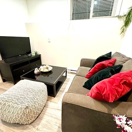 Cozy & Bright Home With Parking Βικτώρια Εξωτερικό φωτογραφία