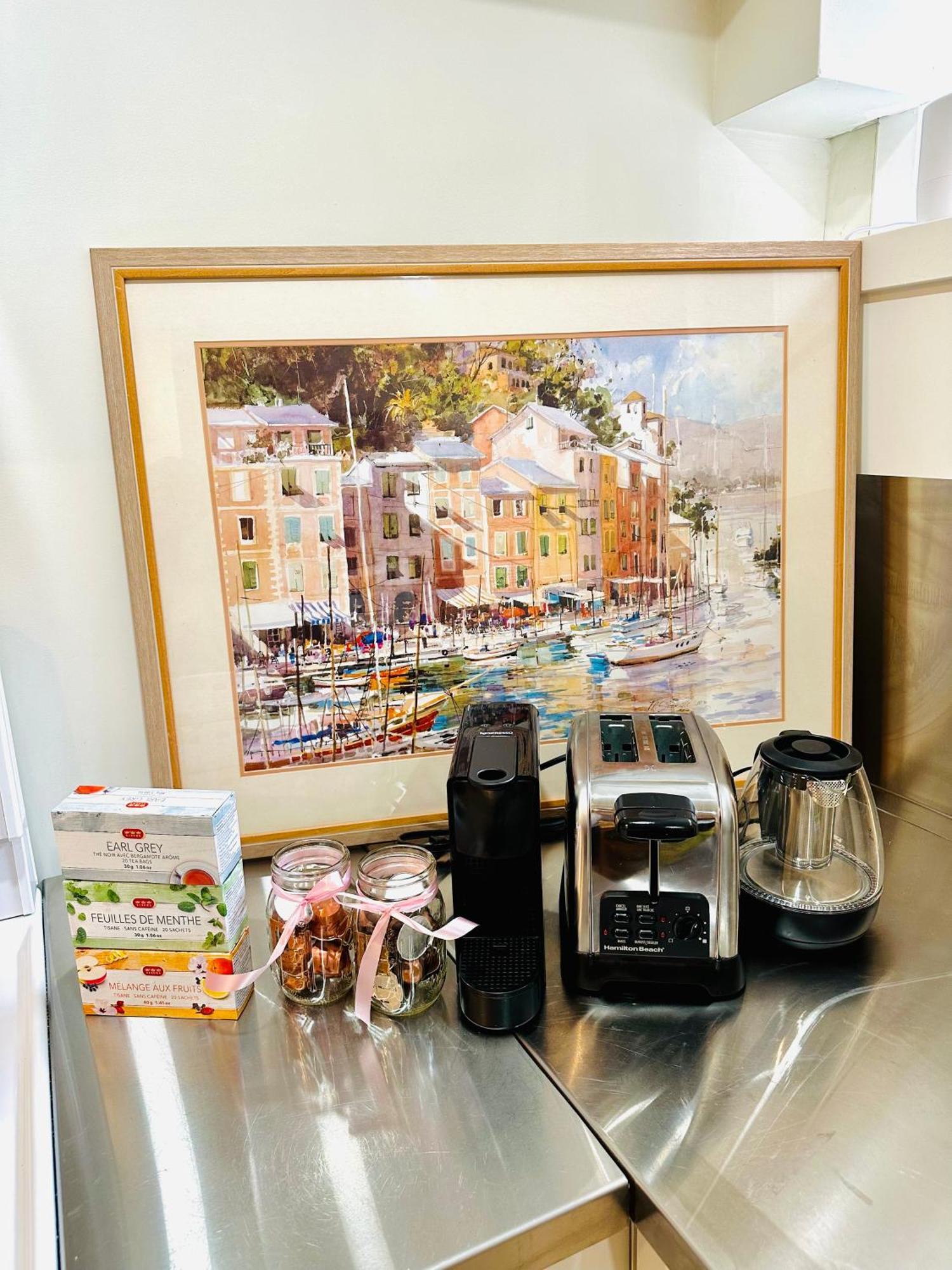 Cozy & Bright Home With Parking Βικτώρια Εξωτερικό φωτογραφία