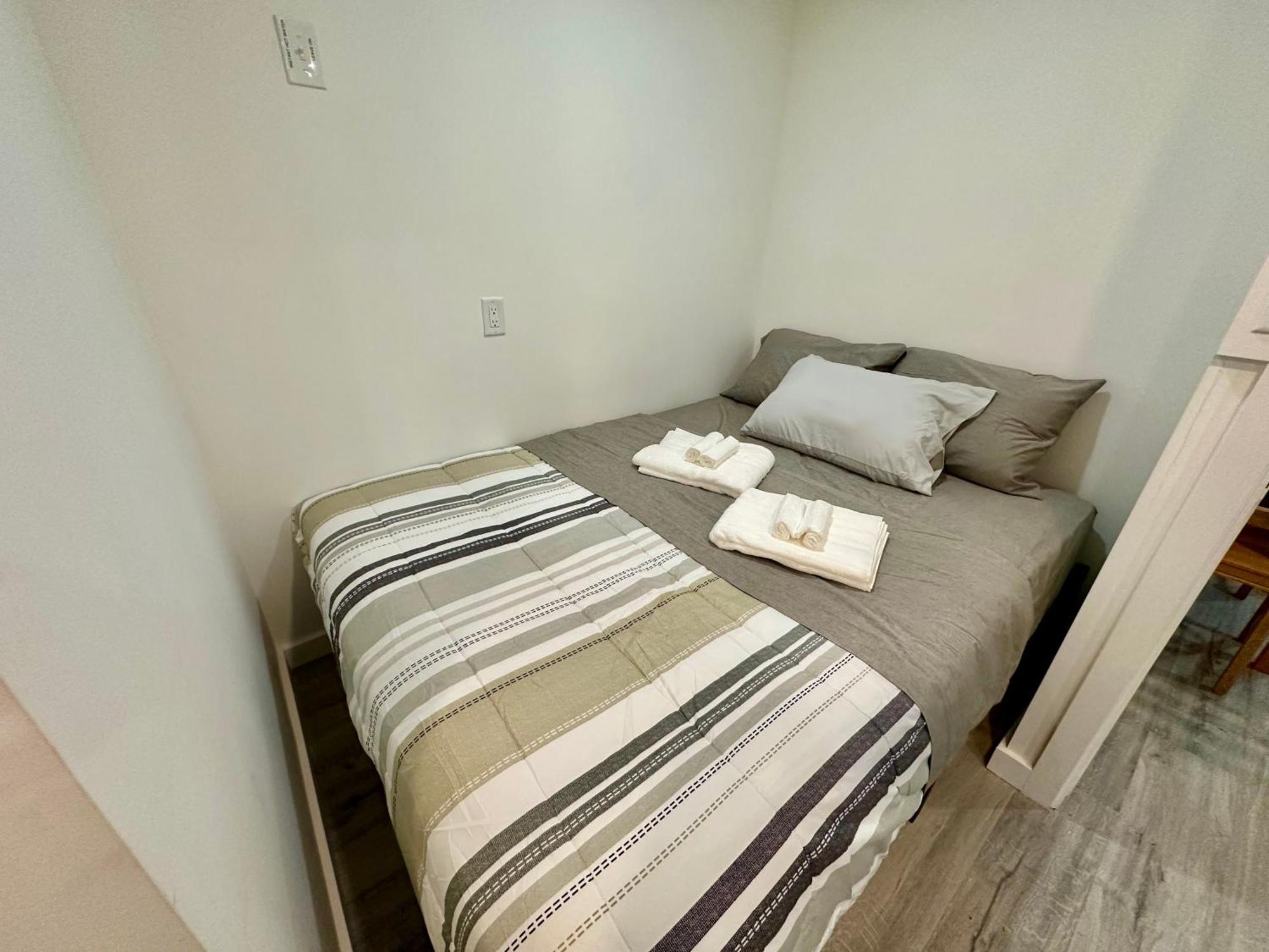 Cozy & Bright Home With Parking Βικτώρια Εξωτερικό φωτογραφία